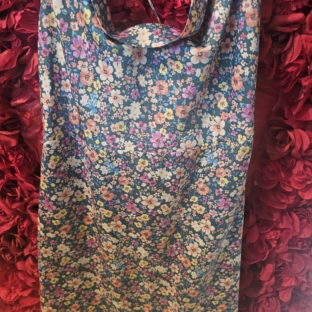 Forever 21 Multicolor Floral Strappy Dress Size Medium